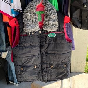 Roxy vest with faux fur detail